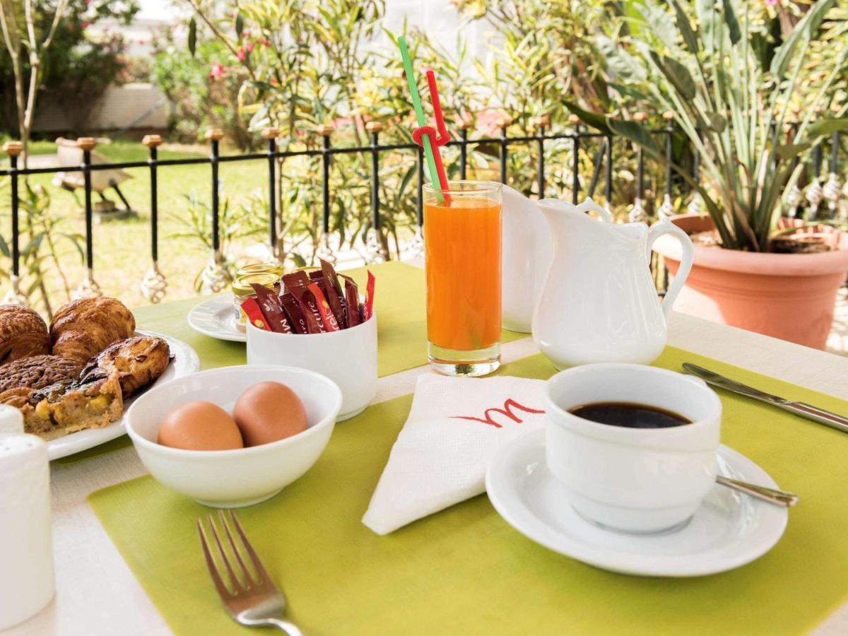 Hotel Mercure Alger Aeroport Maison Blanche Bagian luar foto A typical Italian breakfast